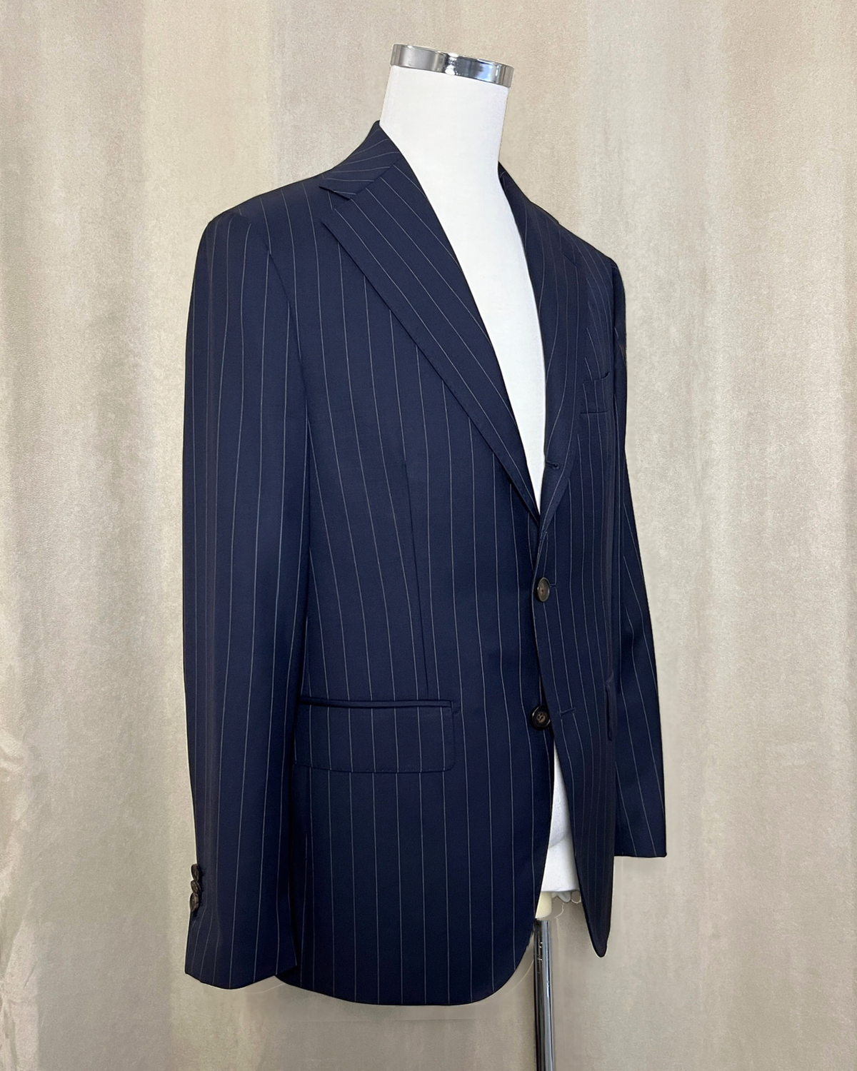 【Sample Sale】義大利 VBC 藍色直條紋 兩件套西裝 46S