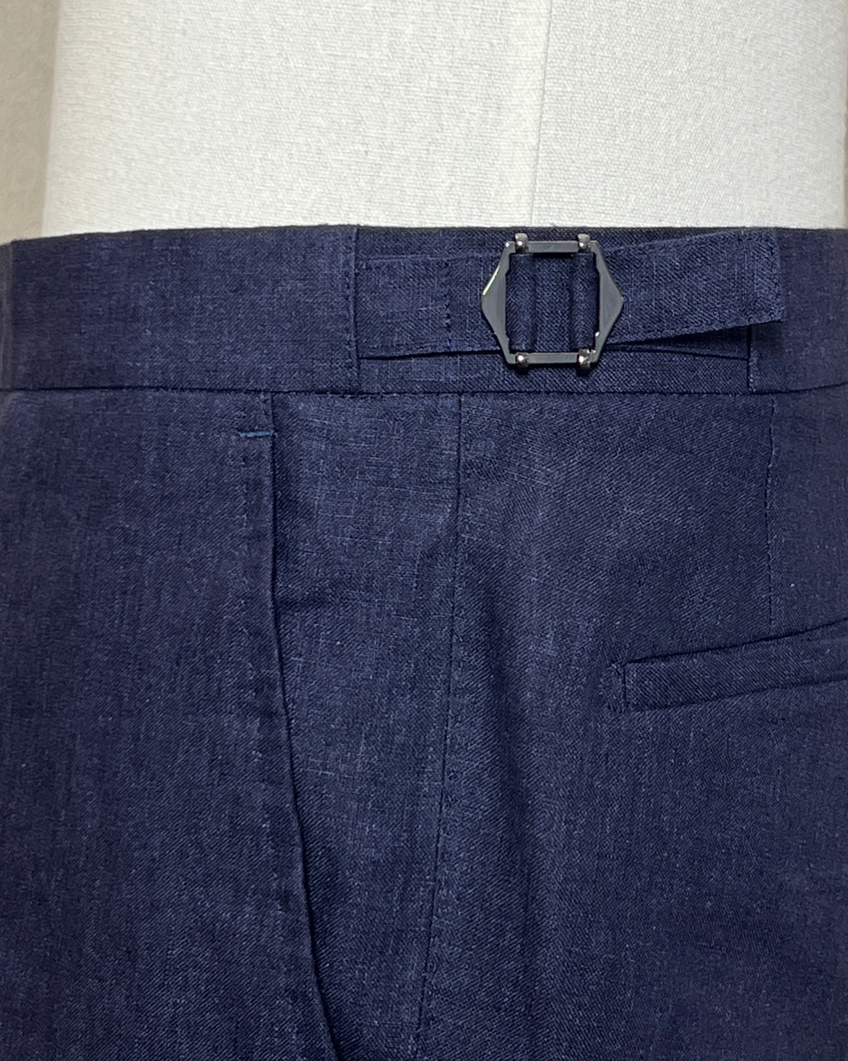 【Sample Sale】深藍色 亞麻短褲 48R
